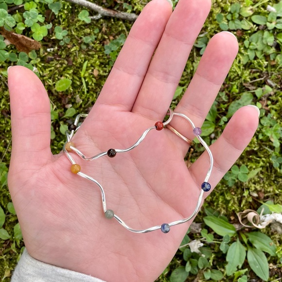 Chakra Twist Necklace - handmade - Picture 6 of 7